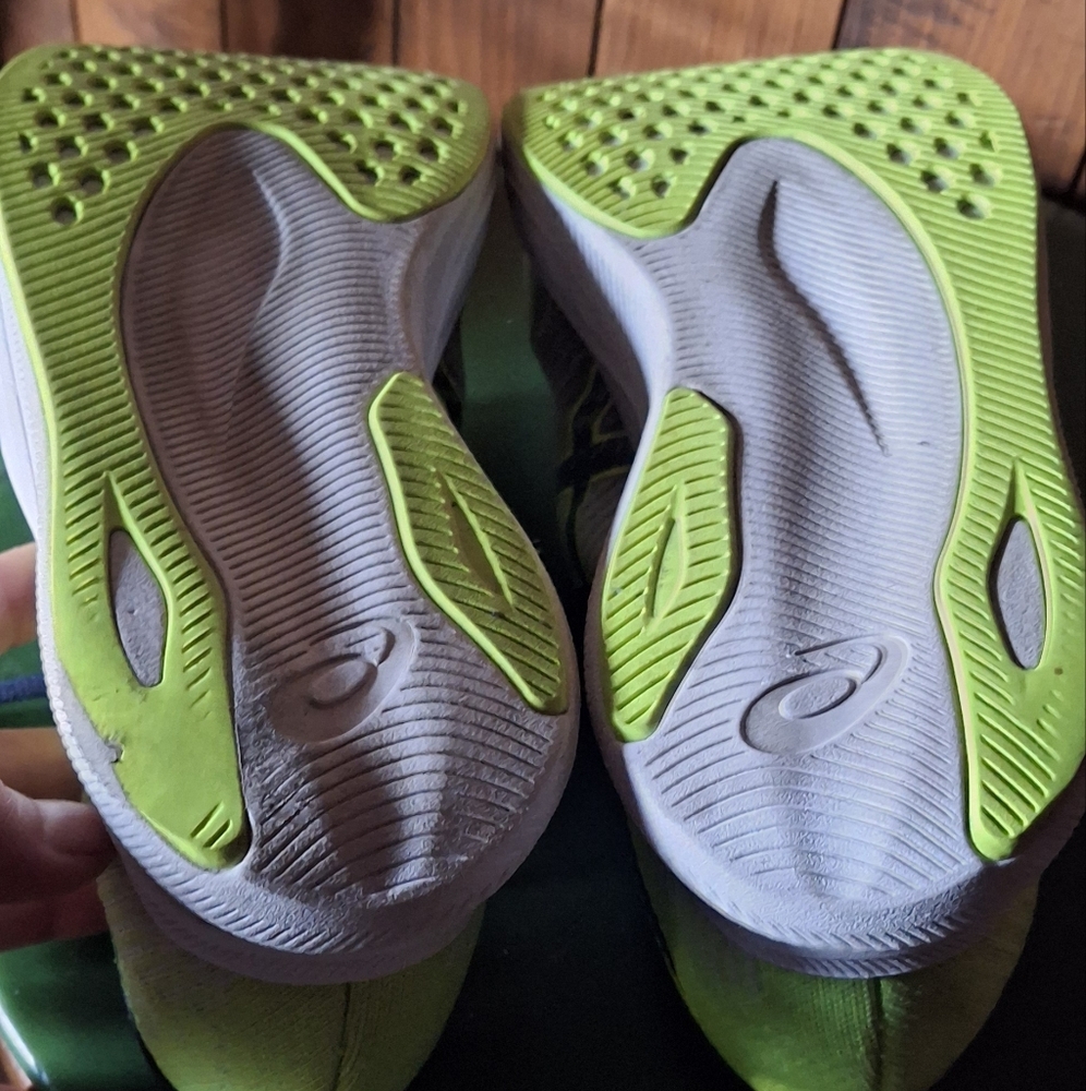 Asics Magic Speed Neon Green and Navy Athletic Shoes - Picture 13 of 13
